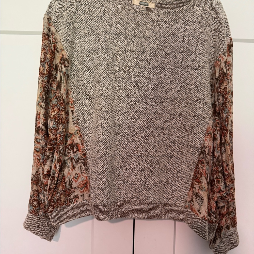 Gimmicks by BKE Gray Long Sleeve Boxy Sweatshirt